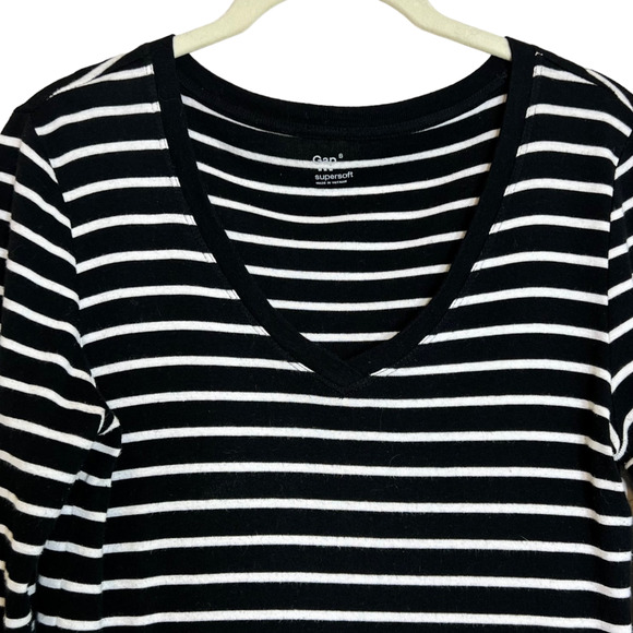 Gap Supersoft Womens Knit Top Small Black White Striped Long Sleeve Cotton Modal - Picture 2 of 6